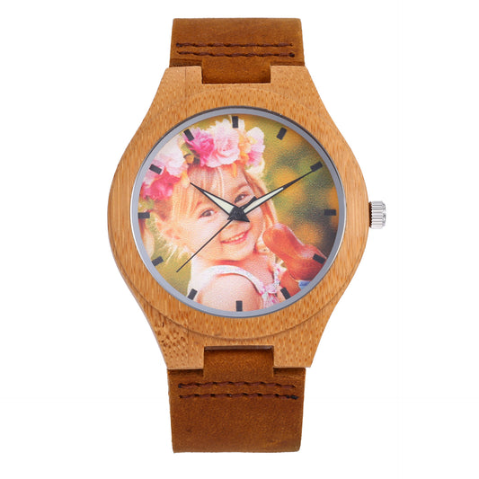 Hot - selling wooden watches! Custom - made watch dials according to your provided pictures. The genuine leather back cover can be engraved with characters.