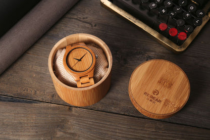 Same style as Kawano's all-bamboo men's quartz watches. Made of naturally carbonized bamboo. These watches are a hot seller in Japan and are available as cross-border sourcing products